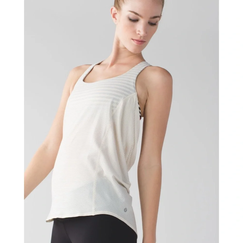 Lululemon Wild Tank Angel Wing/Narrow bold stripe black angel wing/alarming 6